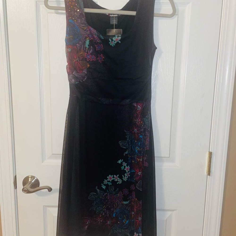 Desigual black w floral design details dress 🖤🌺